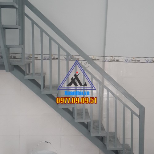 CẦU THANG SẮT 1