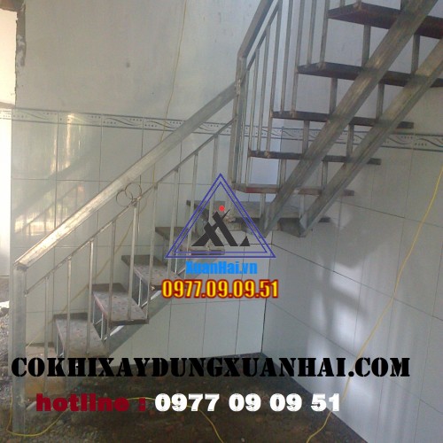 CẦU THANG SẮT 3